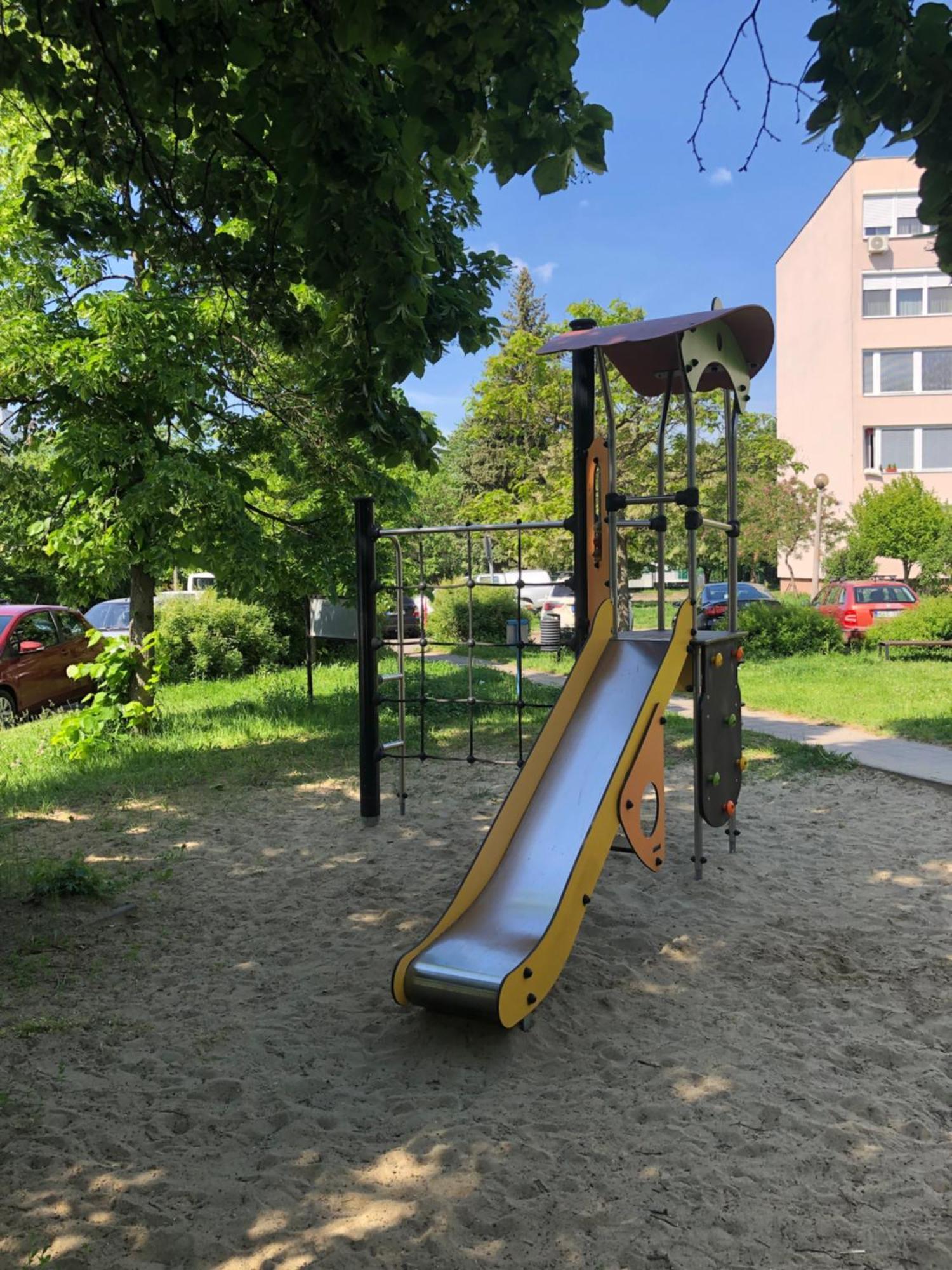 Juti Apartman Eger Esterno foto